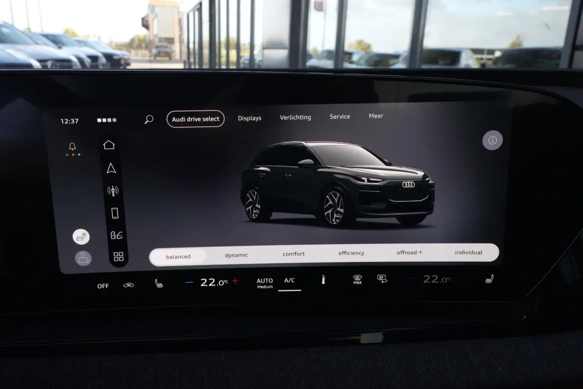 S edition quattro 100 kWh | 428 PK | Panoramadak | Trekhaak | 360 camera | Audi Q6 e-tron S edition quattro met 428 PK en een volledig elektrische aandrijflijn met 100 kWh accupakket en quat