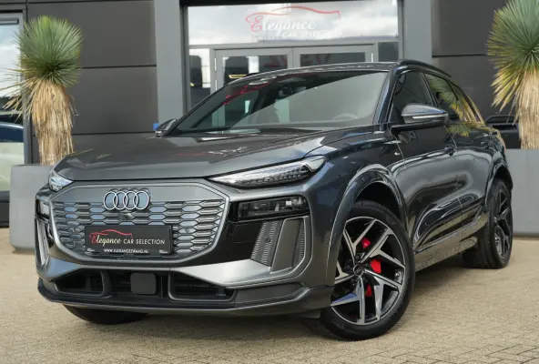 S edition quattro 100 kWh | 428 PK | Panoramadak | Trekhaak | 360 camera | Audi Q6 e-tron S edition quattro met 428 PK en een volledig elektrische aandrijflijn met 100 kWh accupakket en quat