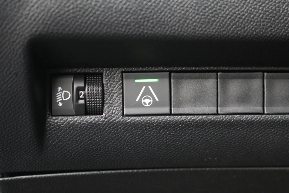 1.2 Hybrid 110 e-DCS6 Allure | Drive Assist | Camera V+A | Dodehoeksens. | Navi | LED | Carplay | Drive Assist | Camera V+A | Dodehoeksens. | Navi | LED | Carplay |