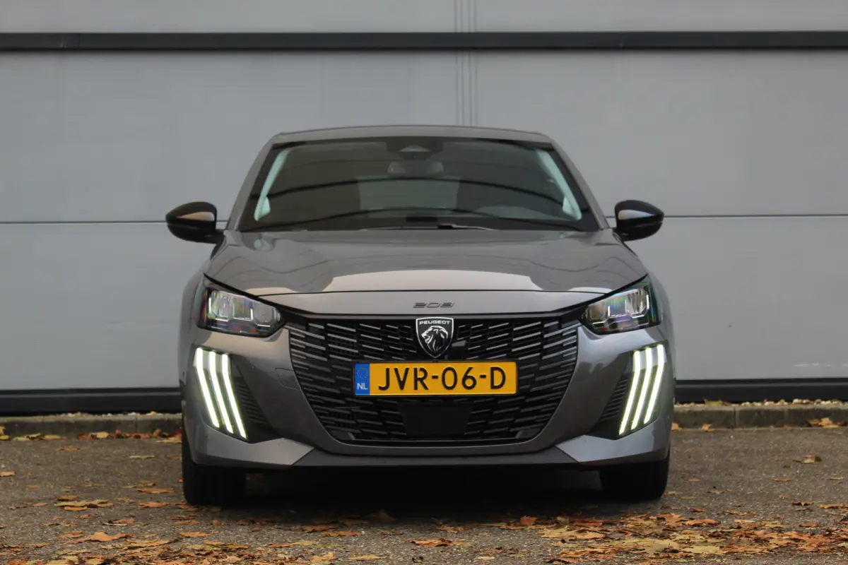 1.2 Hybrid 110 e-DCS6 Allure | Drive Assist | Camera V+A | Dodehoeksens. | Navi | LED | Carplay | Drive Assist | Camera V+A | Dodehoeksens. | Navi | LED | Carplay |