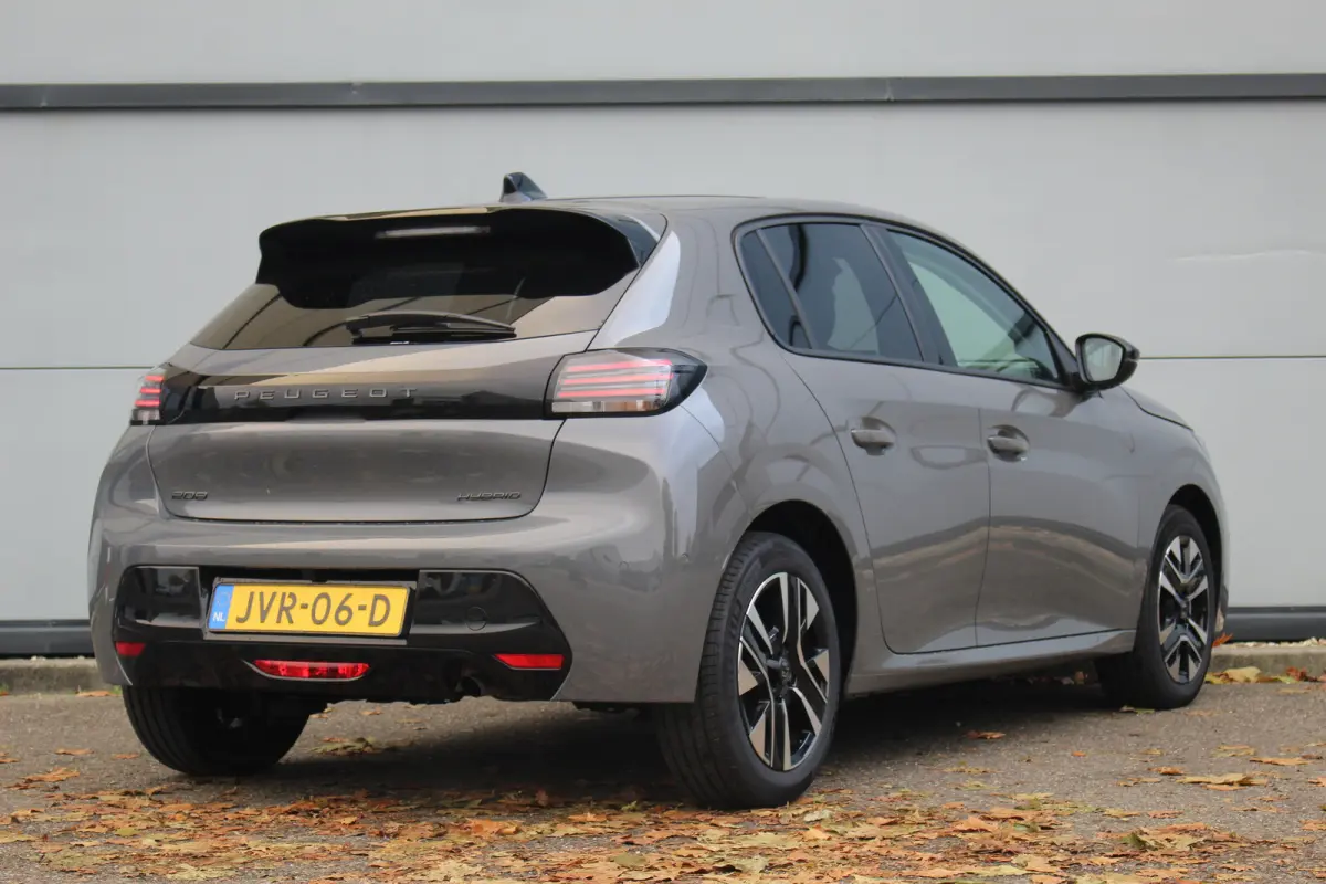 1.2 Hybrid 110 e-DCS6 Allure | Drive Assist | Camera V+A | Dodehoeksens. | Navi | LED | Carplay | Drive Assist | Camera V+A | Dodehoeksens. | Navi | LED | Carplay |