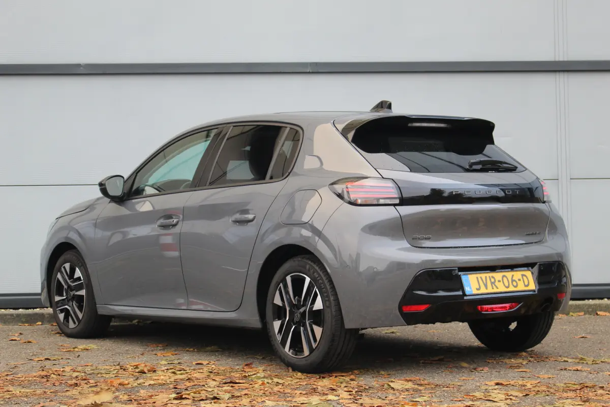 1.2 Hybrid 110 e-DCS6 Allure | Drive Assist | Camera V+A | Dodehoeksens. | Navi | LED | Carplay | Drive Assist | Camera V+A | Dodehoeksens. | Navi | LED | Carplay |