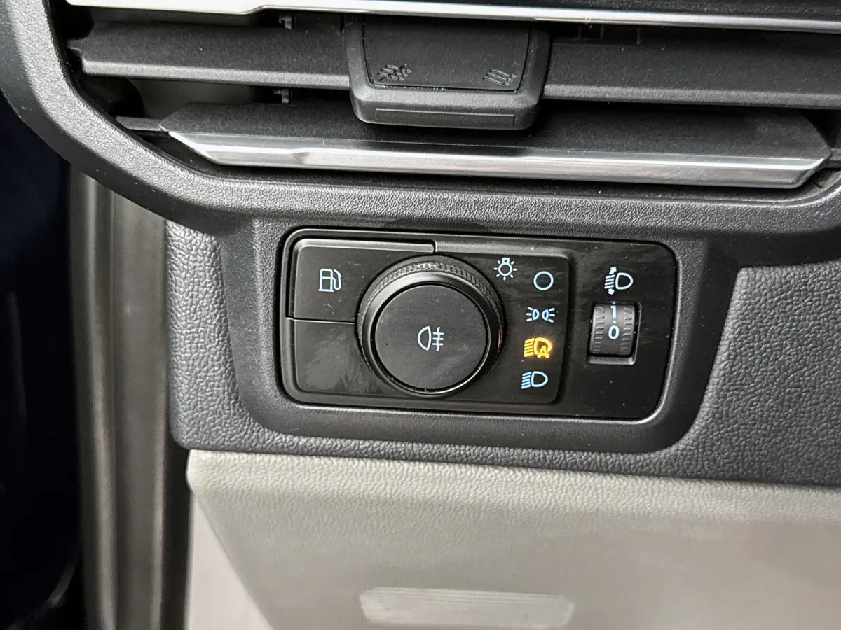 340 2.5 PHEV L2H1 Limited 9-persoons 233pk Led Carplay Camera Hybride