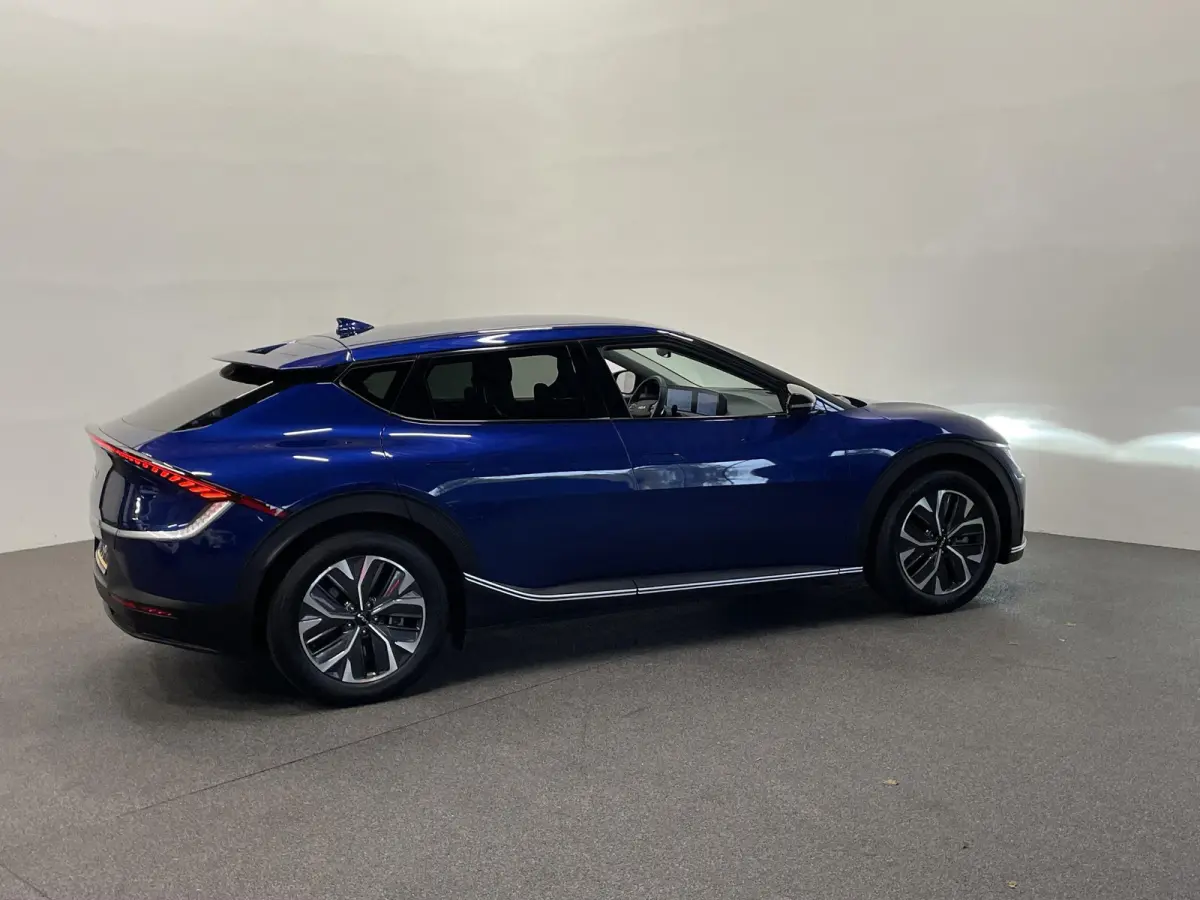 Air 58 kWh Airco Navigatie Carplay Adaptive Cruise Control Full LED Parkeersensoren Camera