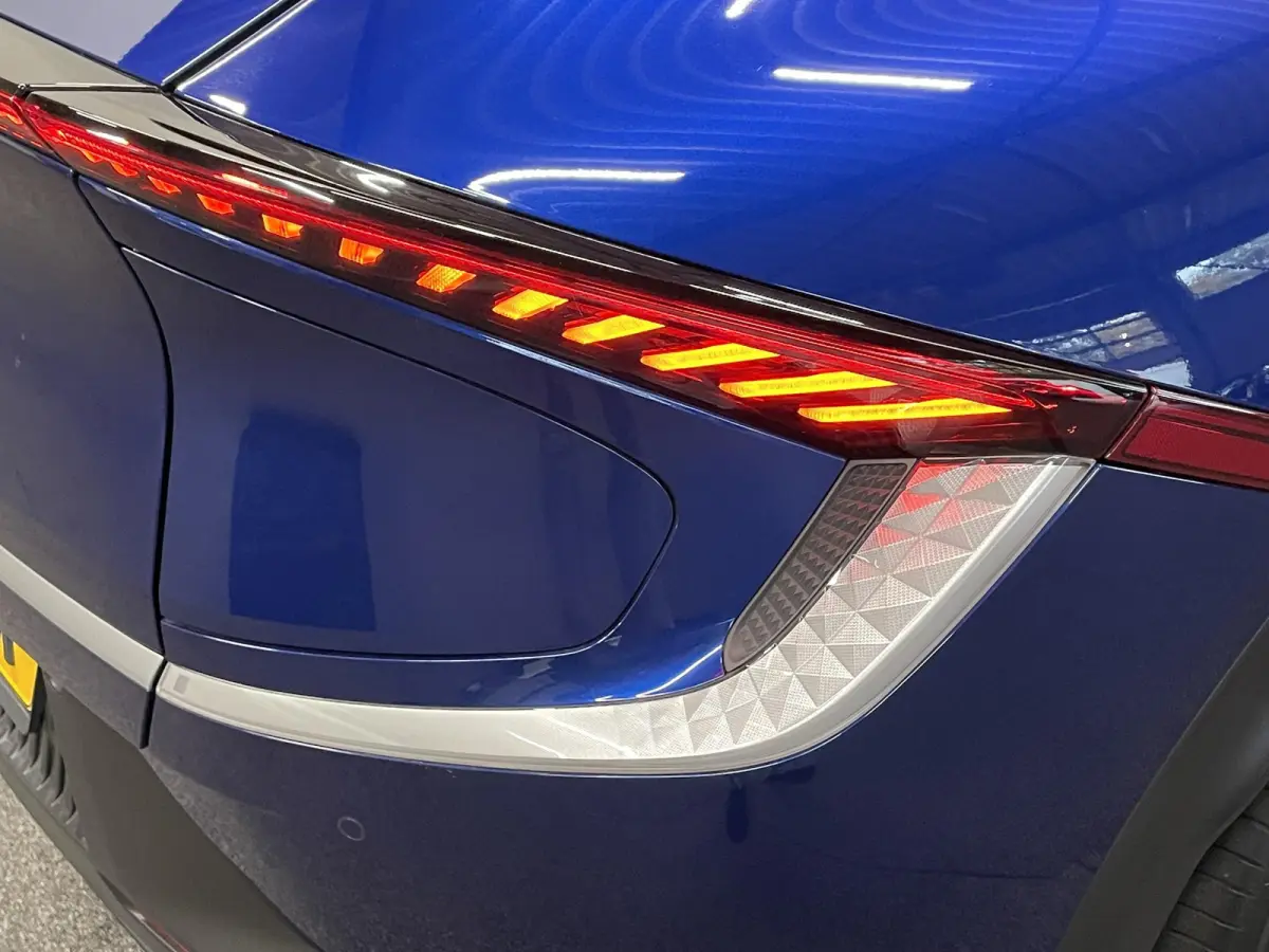 Air 58 kWh Airco Navigatie Carplay Adaptive Cruise Control Full LED Parkeersensoren Camera