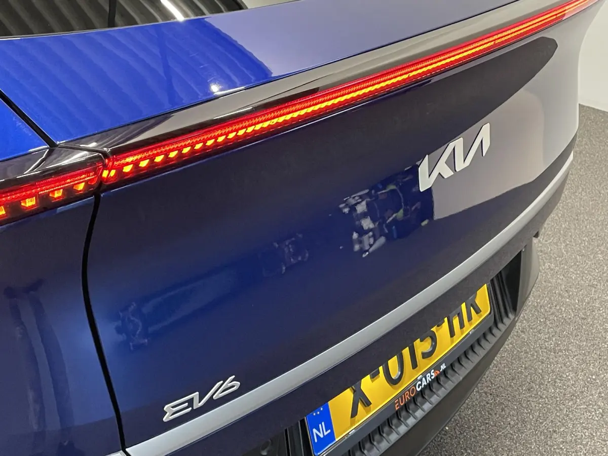 Air 58 kWh Airco Navigatie Carplay Adaptive Cruise Control Full LED Parkeersensoren Camera