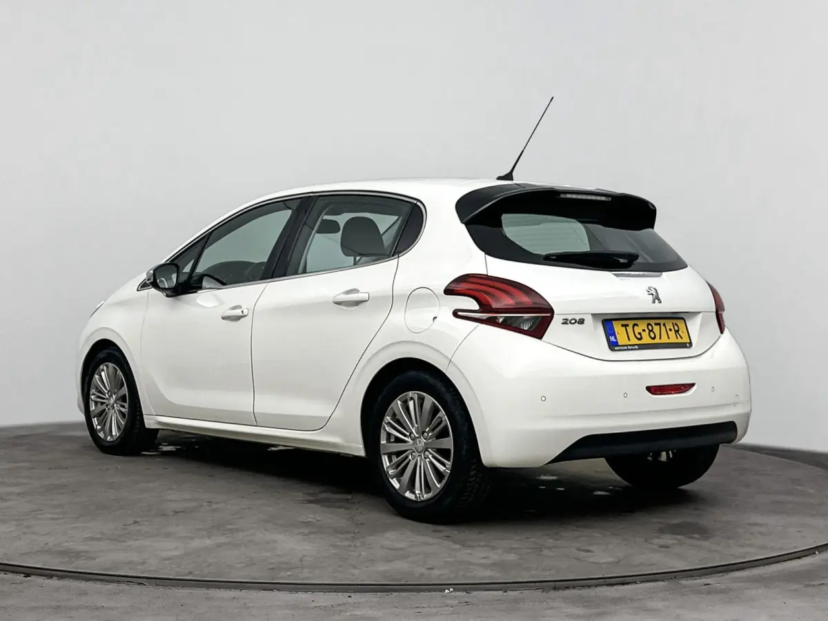 1.2 PureTech Allure Navigatie| Parkeersensoren | Bluetooth Carkit