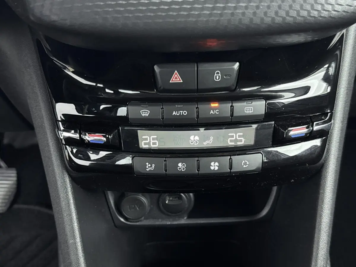 1.2 PureTech Allure Navigatie| Parkeersensoren | Bluetooth Carkit