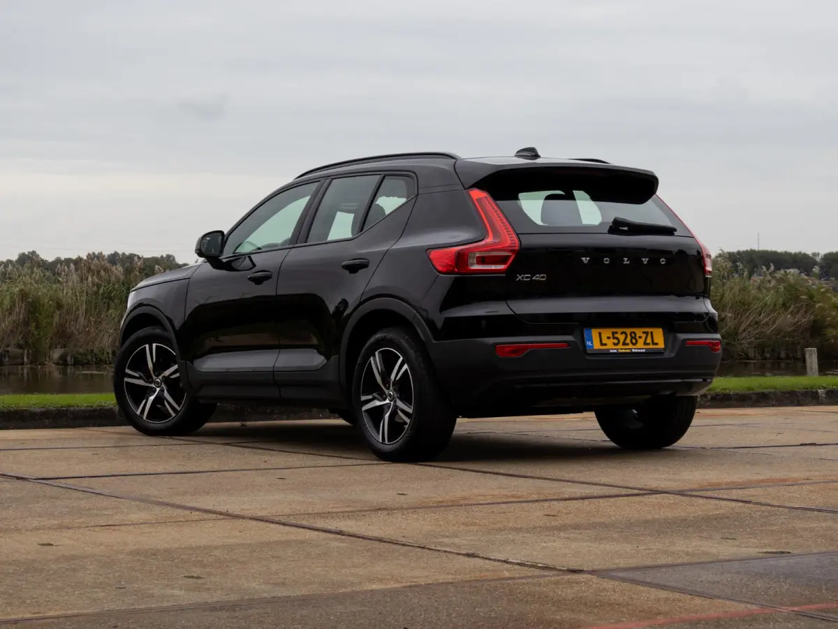 1.5 T3 R-Design Stoel/ Stuurverwarming Trekhaak 18"