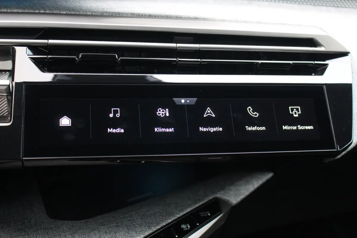 1.2 Hybrid 145 GT | 360 Cam | Adaptive | Stoel & Stuur Verw. | Keyless | LED | Carplay | | 360 Cam | Adaptive | Stoel & Stuur Verw. | Keyless | LED | Carplay |