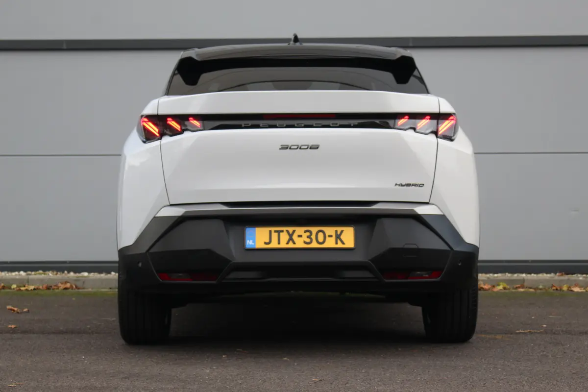 1.2 Hybrid 145 GT | 360 Cam | Adaptive | Stoel & Stuur Verw. | Keyless | LED | Carplay | | 360 Cam | Adaptive | Stoel & Stuur Verw. | Keyless | LED | Carplay |