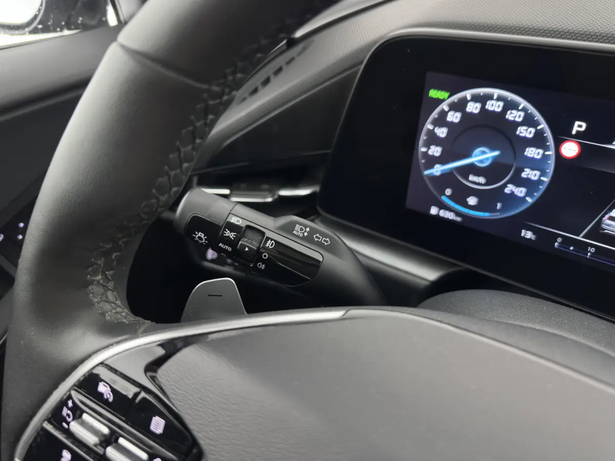 1.6 GDi Hybrid DynamicPlusLine (INCL.BTW) Aut. *PANO | LEATHER | DIGI-COCKPIT | NAVI-FULLMAP | DAB | ADAPTIVE-CRUISE | CAMERA | HEATED-COMFORTSEATS | KEYLESS | PRIVACYGLASS | SHIFTPADDLES | 