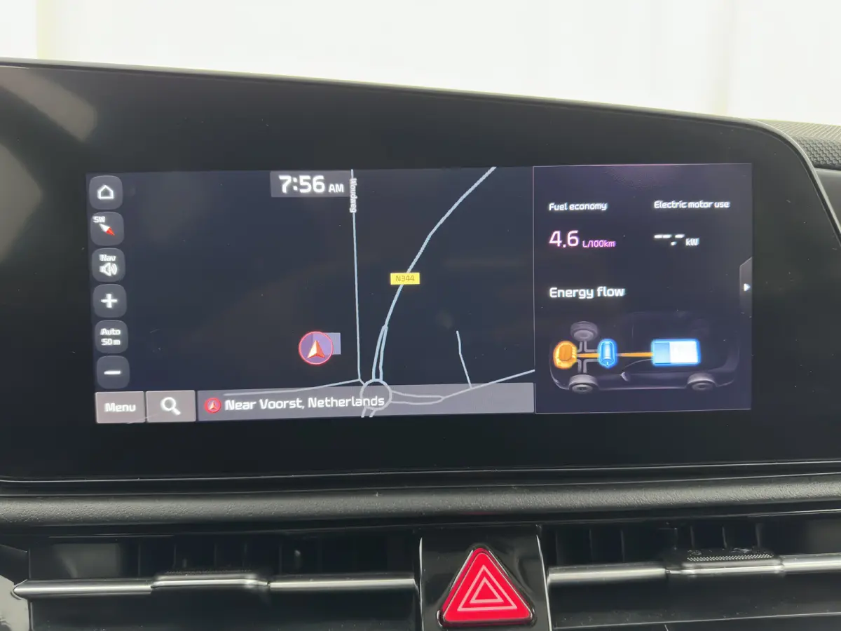 1.6 GDi Hybrid DynamicPlusLine (INCL.BTW) Aut. *PANO | LEATHER | DIGI-COCKPIT | NAVI-FULLMAP | DAB | ADAPTIVE-CRUISE | CAMERA | HEATED-COMFORTSEATS | KEYLESS | PRIVACYGLASS | SHIFTPADDLES | 
