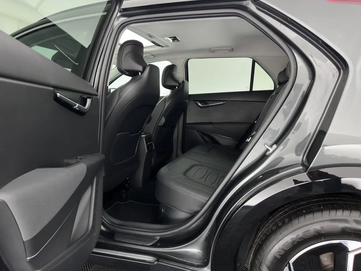 1.6 GDi Hybrid DynamicPlusLine (INCL.BTW) Aut. *PANO | LEATHER | DIGI-COCKPIT | NAVI-FULLMAP | DAB | ADAPTIVE-CRUISE | CAMERA | HEATED-COMFORTSEATS | KEYLESS | PRIVACYGLASS | SHIFTPADDLES | 
