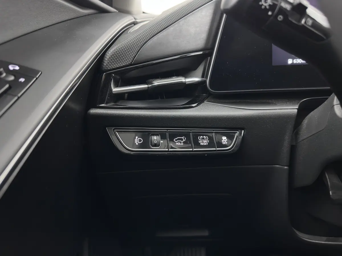 1.6 GDi Hybrid DynamicPlusLine (INCL.BTW) Aut. *PANO | LEATHER | DIGI-COCKPIT | NAVI-FULLMAP | DAB | ADAPTIVE-CRUISE | CAMERA | HEATED-COMFORTSEATS | KEYLESS | PRIVACYGLASS | SHIFTPADDLES | 