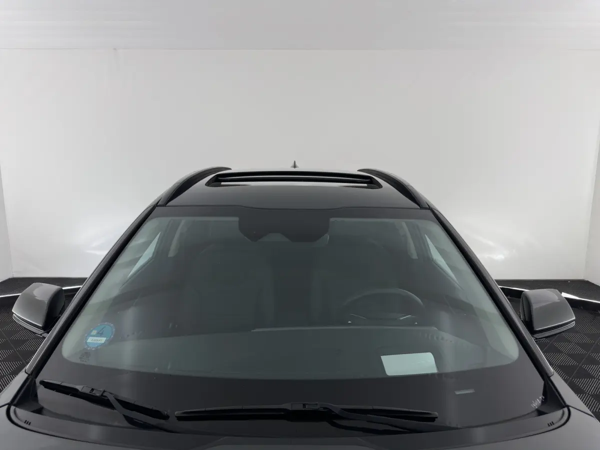 1.6 GDi Hybrid DynamicPlusLine (INCL.BTW) Aut. *PANO | LEATHER | DIGI-COCKPIT | NAVI-FULLMAP | DAB | ADAPTIVE-CRUISE | CAMERA | HEATED-COMFORTSEATS | KEYLESS | PRIVACYGLASS | SHIFTPADDLES | 