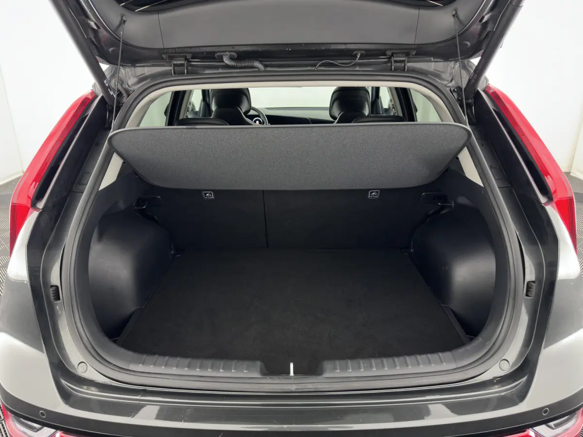 1.6 GDi Hybrid DynamicPlusLine (INCL.BTW) Aut. *PANO | LEATHER | DIGI-COCKPIT | NAVI-FULLMAP | DAB | ADAPTIVE-CRUISE | CAMERA | HEATED-COMFORTSEATS | KEYLESS | PRIVACYGLASS | SHIFTPADDLES | 