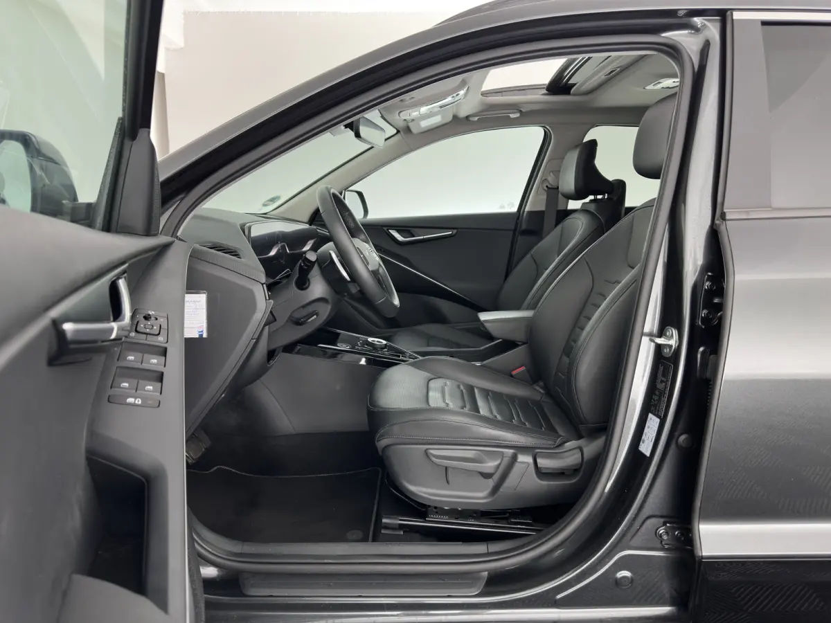 1.6 GDi Hybrid DynamicPlusLine (INCL.BTW) Aut. *PANO | LEATHER | DIGI-COCKPIT | NAVI-FULLMAP | DAB | ADAPTIVE-CRUISE | CAMERA | HEATED-COMFORTSEATS | KEYLESS | PRIVACYGLASS | SHIFTPADDLES | 