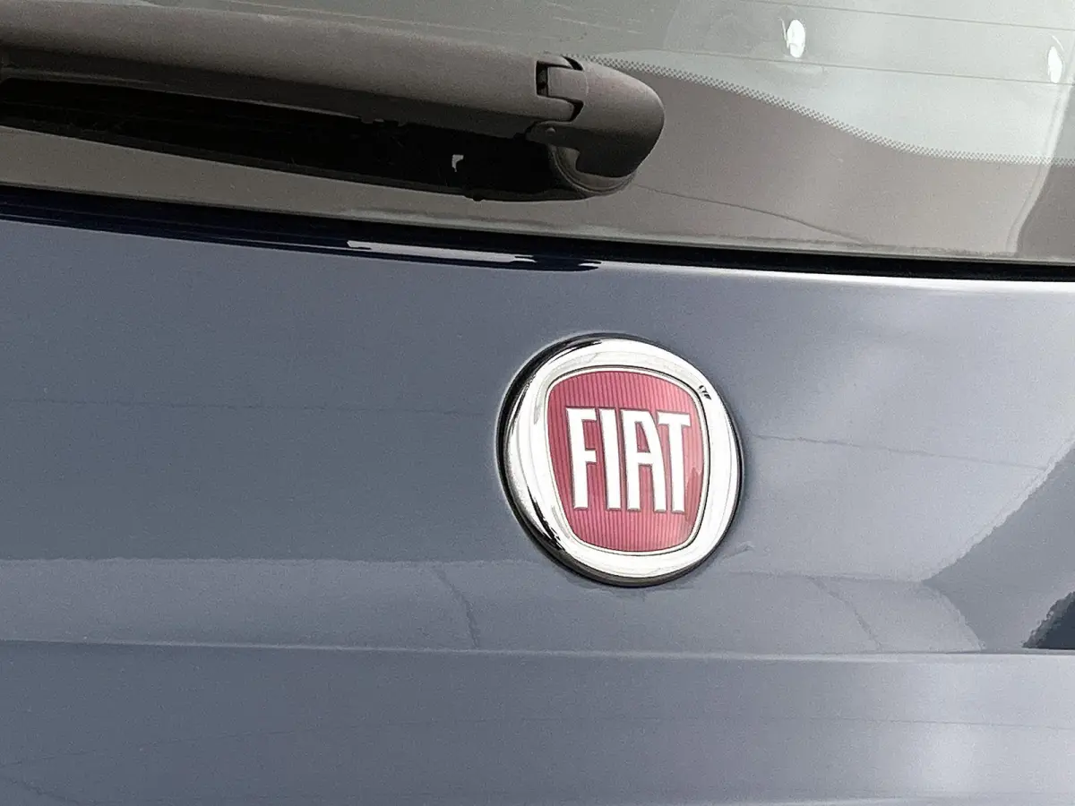 1.0 Hybrid Club | Apple carplay/Android auto | Airco |