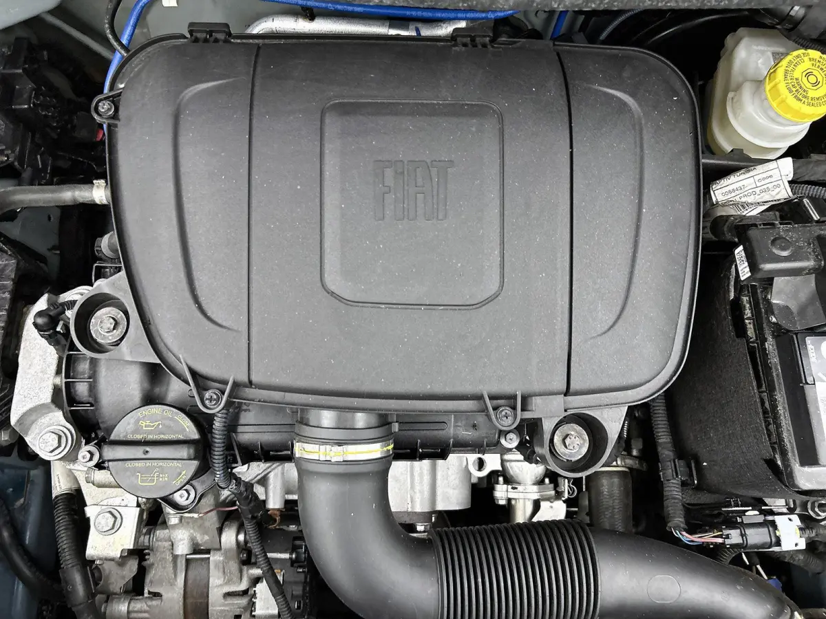 1.0 Hybrid Club | Apple carplay/Android auto | Airco |