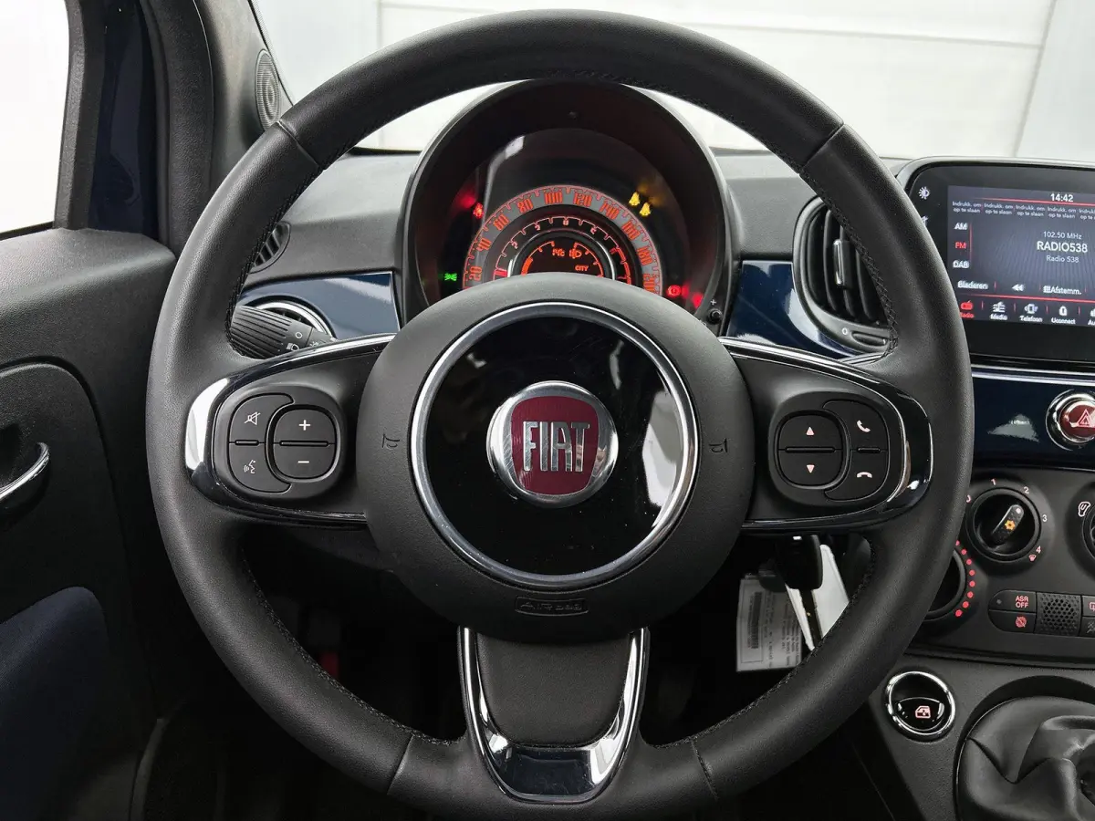 1.0 Hybrid Club | Apple carplay/Android auto | Airco |