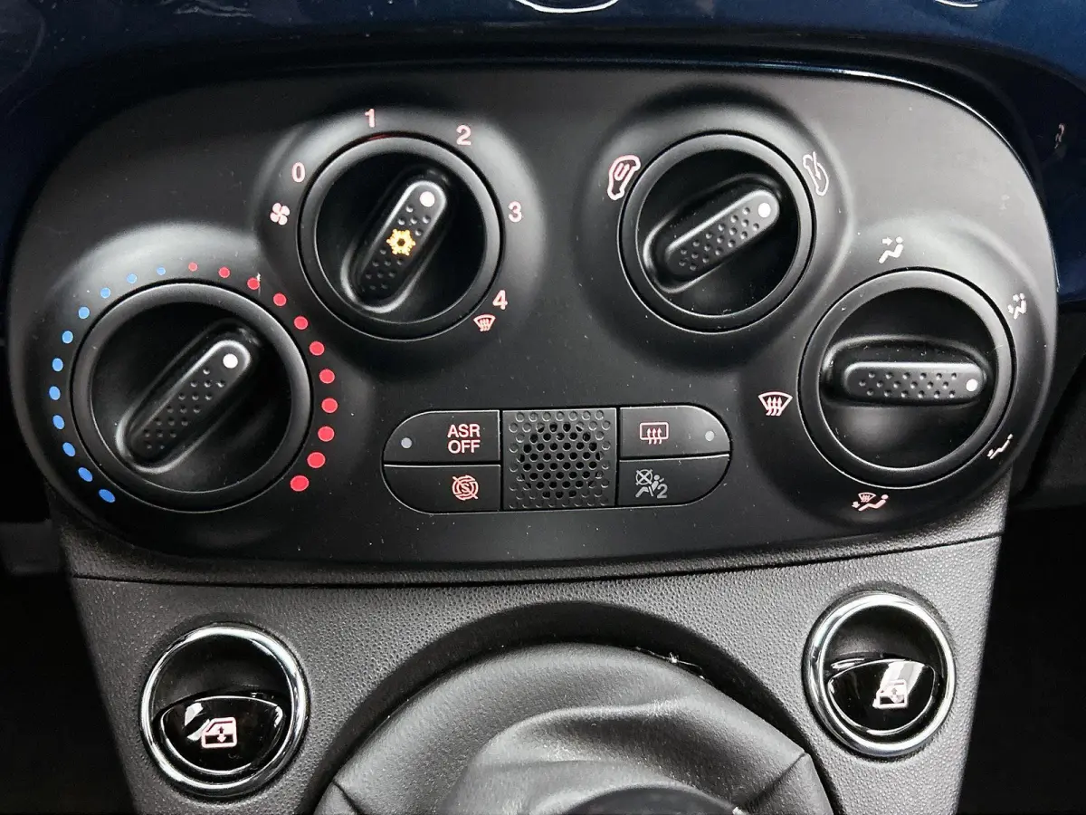 1.0 Hybrid Club | Apple carplay/Android auto | Airco |