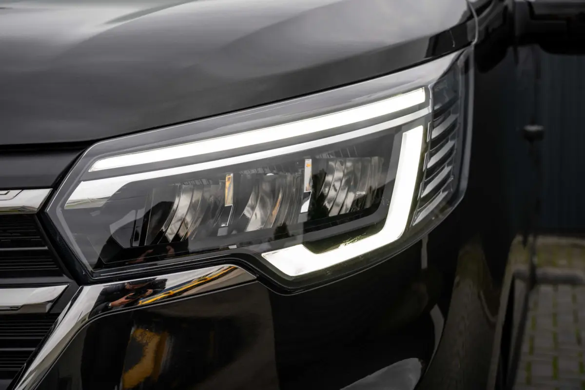 | NIEUW | 7-Zits | Automaat | LED | Camera | PDC | Navi | Climatronic | Trekhaak