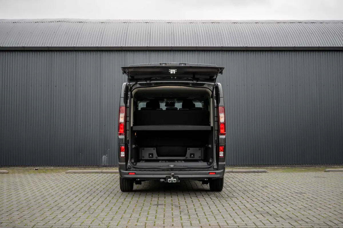 | NIEUW | 7-Zits | Automaat | LED | Camera | PDC | Navi | Climatronic | Trekhaak