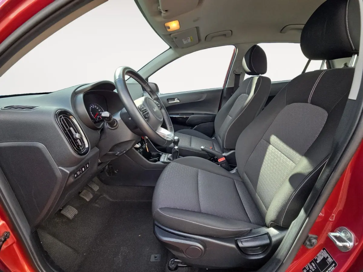 1.0i DynamicLine 1e Eigenaar | Dealer onderhouden | Camera | Apple Carplay & Android Auto | Metallic lak | Lichtmetalen velgen | Fabrieksgarantie | NAP