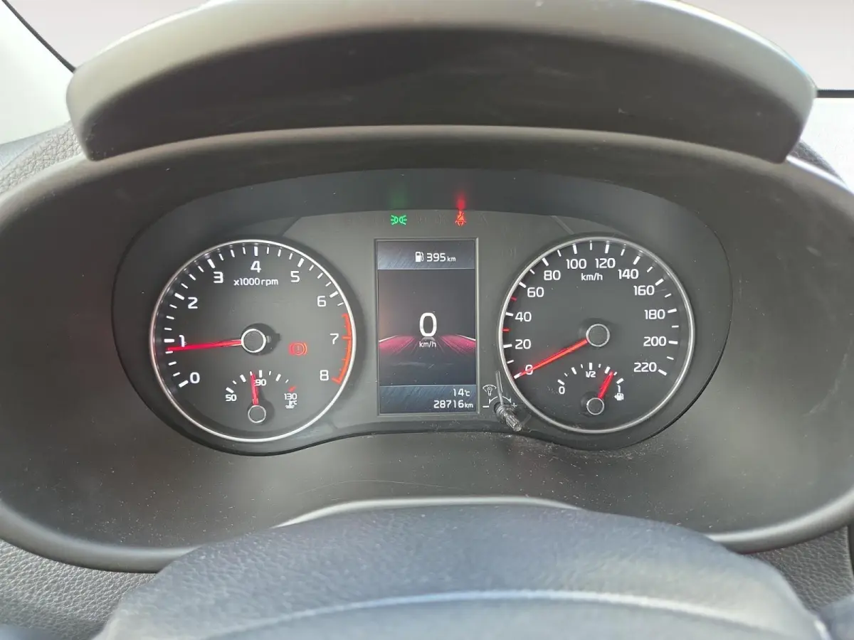 1.0i DynamicLine 1e Eigenaar | Dealer onderhouden | Camera | Apple Carplay & Android Auto | Metallic lak | Lichtmetalen velgen | Fabrieksgarantie | NAP