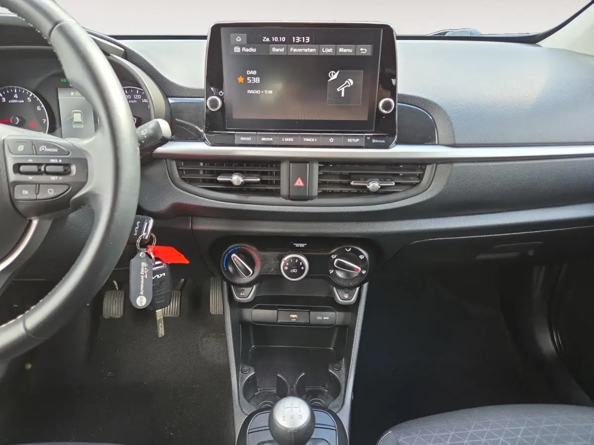 1.0i DynamicLine 1e Eigenaar | Dealer onderhouden | Camera | Apple Carplay & Android Auto | Metallic lak | Lichtmetalen velgen | Fabrieksgarantie | NAP