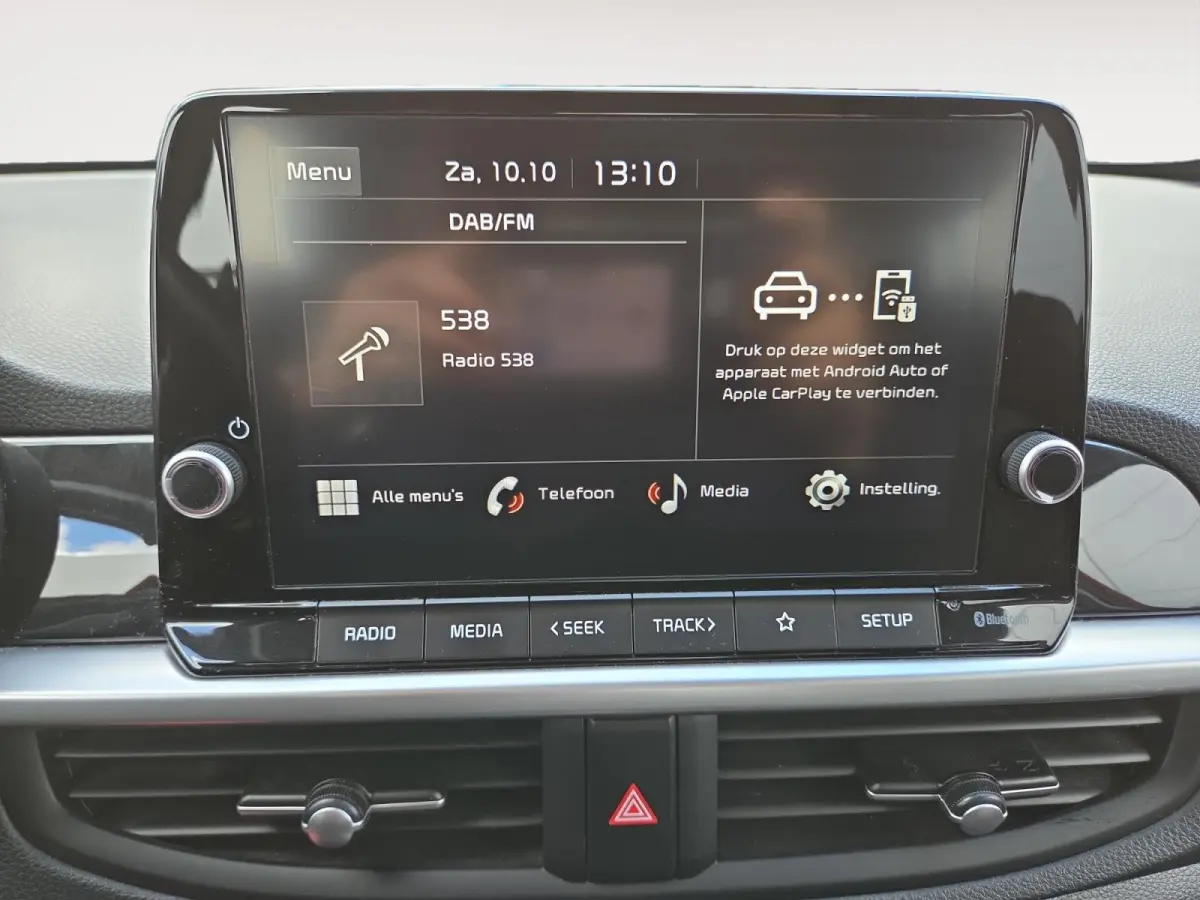 1.0i DynamicLine 1e Eigenaar | Dealer onderhouden | Camera | Apple Carplay & Android Auto | Metallic lak | Lichtmetalen velgen | Fabrieksgarantie | NAP