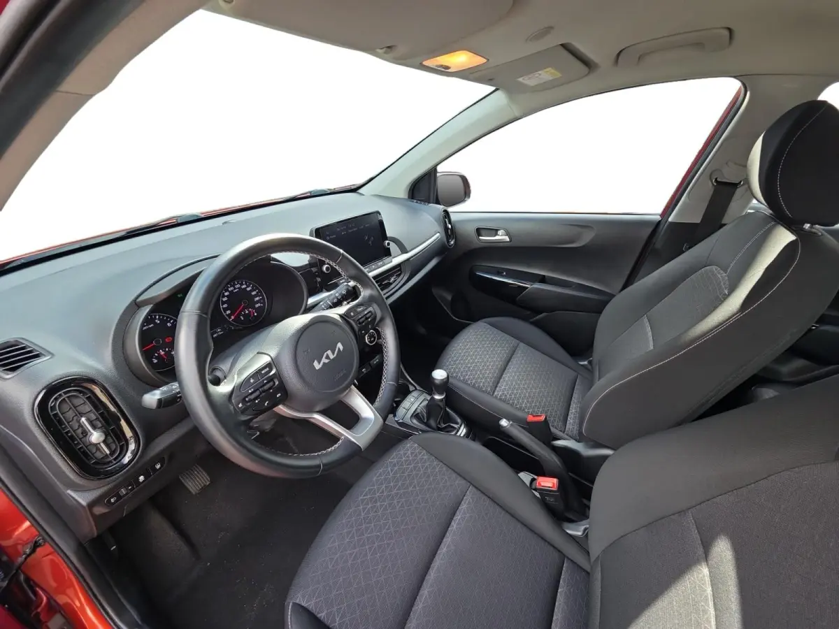 1.0i DynamicLine 1e Eigenaar | Dealer onderhouden | Camera | Apple Carplay & Android Auto | Metallic lak | Lichtmetalen velgen | Fabrieksgarantie | NAP