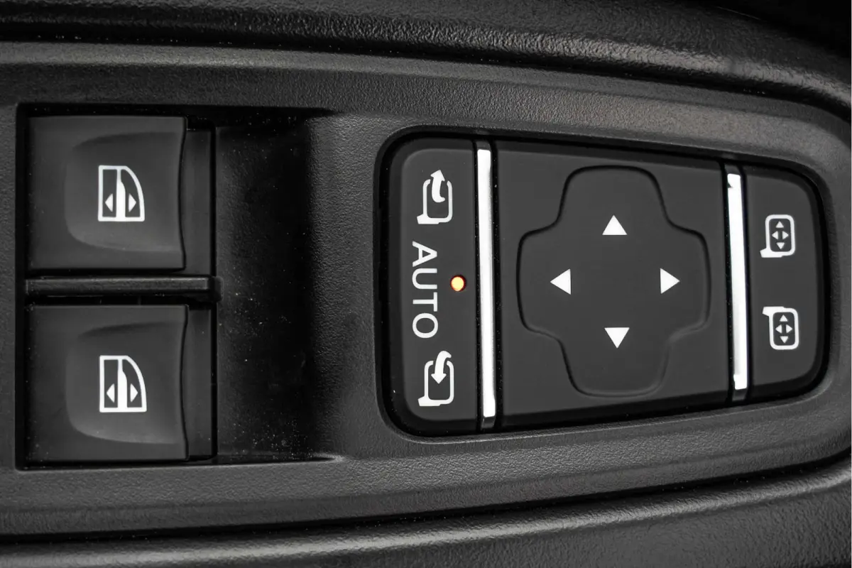 | NIEUW | 7-Zits | Automaat | LED | Camera | PDC | Navi | Climatronic | Trekhaak