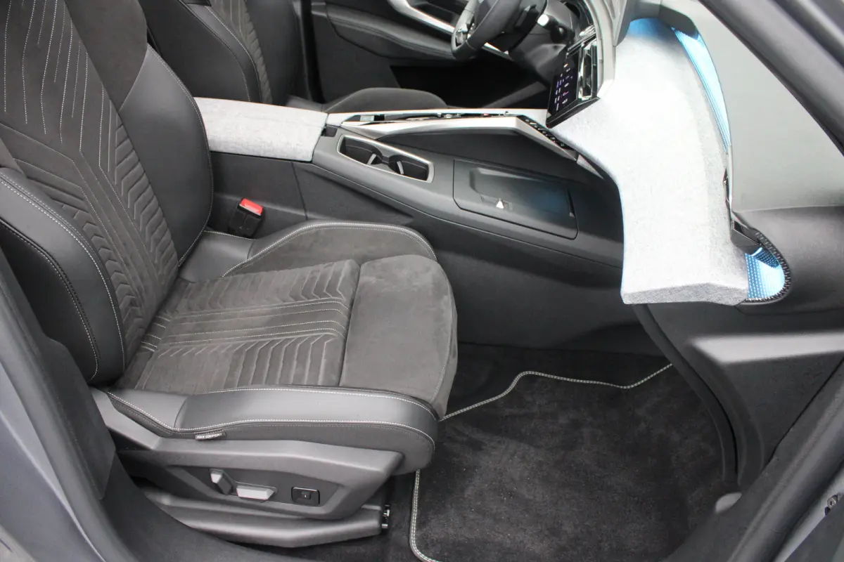 GT Long Range 97 kWh 7p | SOH 97% | Panorama/schuifdak | Luxe stoelen | Warmtepomp | All season | Massage |