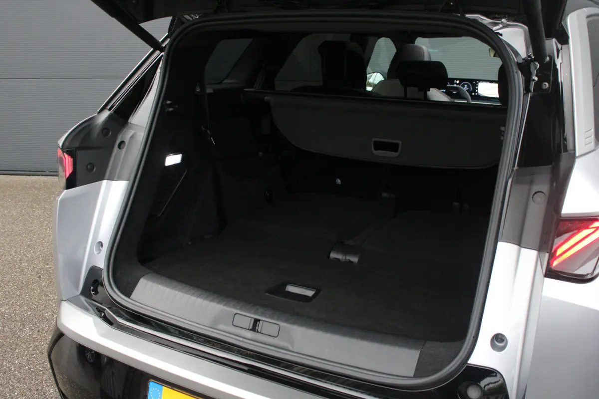 GT Long Range 97 kWh 7p | SOH 97% | Panorama/schuifdak | Luxe stoelen | Warmtepomp | All season | Massage |