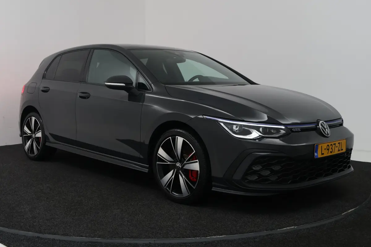 1.4 eHybrid GTE (MATRIX, STOEL/STUUR VERWARMING, CAMERA, HUD-DISPLAY)