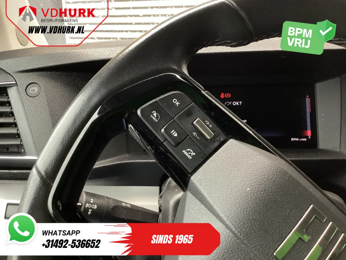 2.0 HDI 145 pk L3 LED/ Keyless/ Carplay/ Camera/ Climate/ PDC/ Cruise