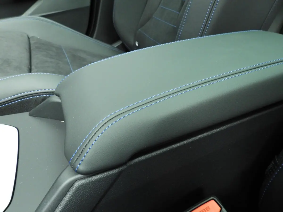5-deurs 120 M Sport Pro | Trekhaak | Schuif-kanteldak | Head-up | Harman-Kardon | Elektrische Stoelen + Memory | Rondomzicht camera's | Cruise control adaptief met Stop&Go en stuurhulp
