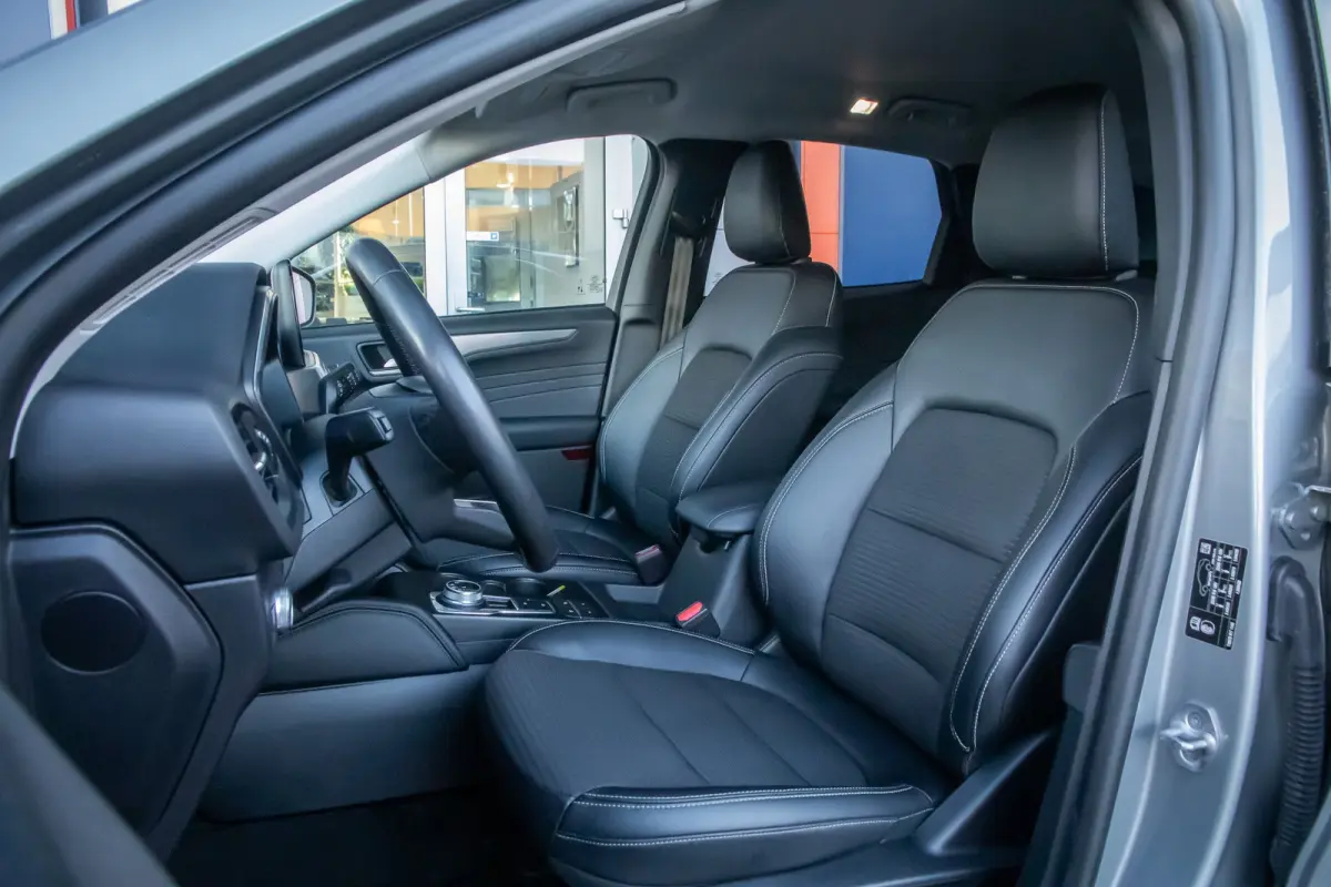 2.5 PHEV Titanium X | Trekhaak | Camera V+A | B&O audio | Adap.cruise | Elc.stoelen | Elektrisch bedienbare achterklep | Apple Carplay/Android Auto | Achteruitrijcamera | Apple Carplay/Andro