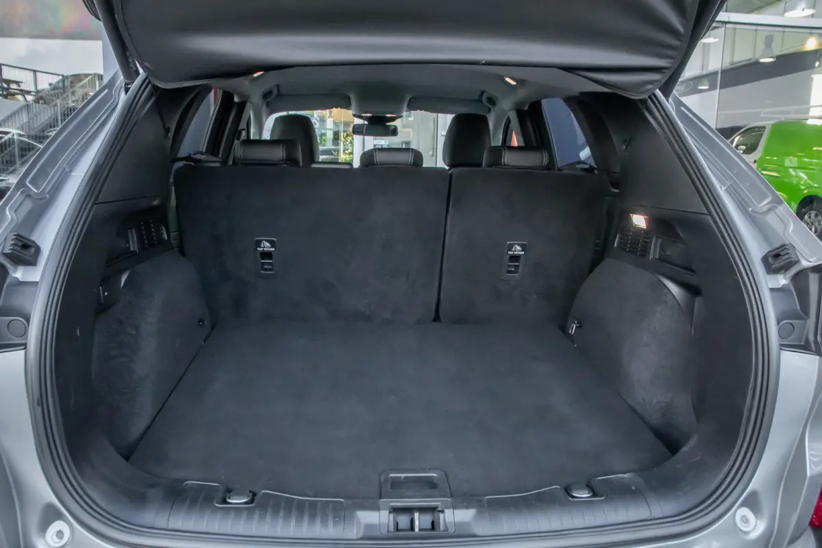 2.5 PHEV Titanium X | Trekhaak | Camera V+A | B&O audio | Adap.cruise | Elc.stoelen | Elektrisch bedienbare achterklep | Apple Carplay/Android Auto | Achteruitrijcamera | Apple Carplay/Andro