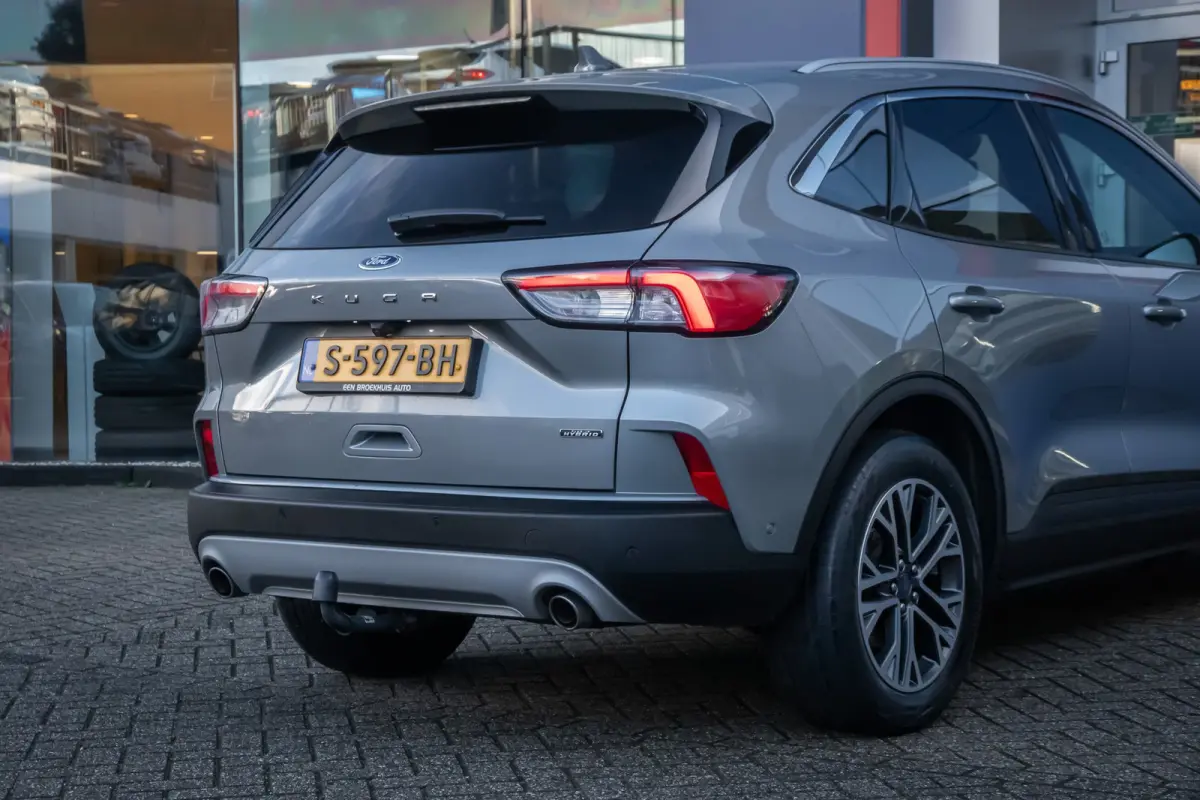 2.5 PHEV Titanium X | Trekhaak | Camera V+A | B&O audio | Adap.cruise | Elc.stoelen | Elektrisch bedienbare achterklep | Apple Carplay/Android Auto | Achteruitrijcamera | Apple Carplay/Andro