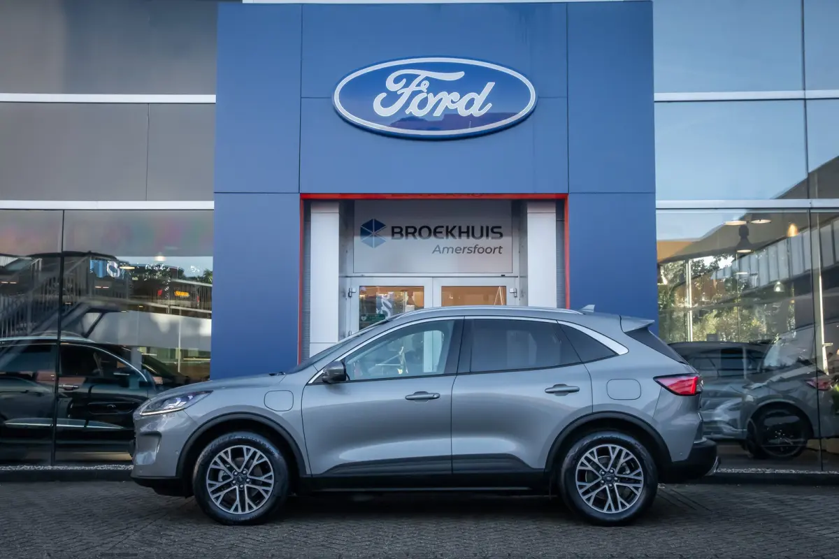 2.5 PHEV Titanium X | Trekhaak | Camera V+A | B&O audio | Adap.cruise | Elc.stoelen | Elektrisch bedienbare achterklep | Apple Carplay/Android Auto | Achteruitrijcamera | Apple Carplay/Andro