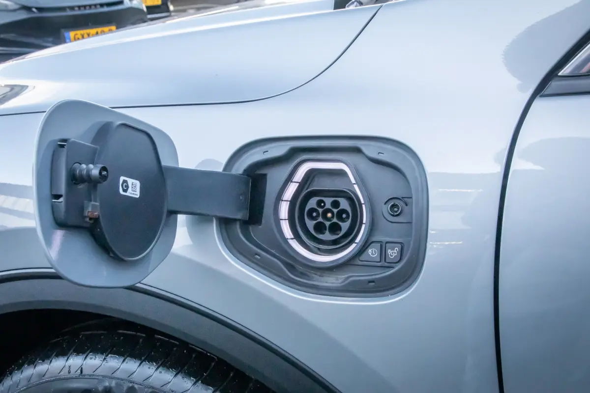 2.5 PHEV Titanium X | Trekhaak | Camera V+A | B&O audio | Adap.cruise | Elc.stoelen | Elektrisch bedienbare achterklep | Apple Carplay/Android Auto | Achteruitrijcamera | Apple Carplay/Andro