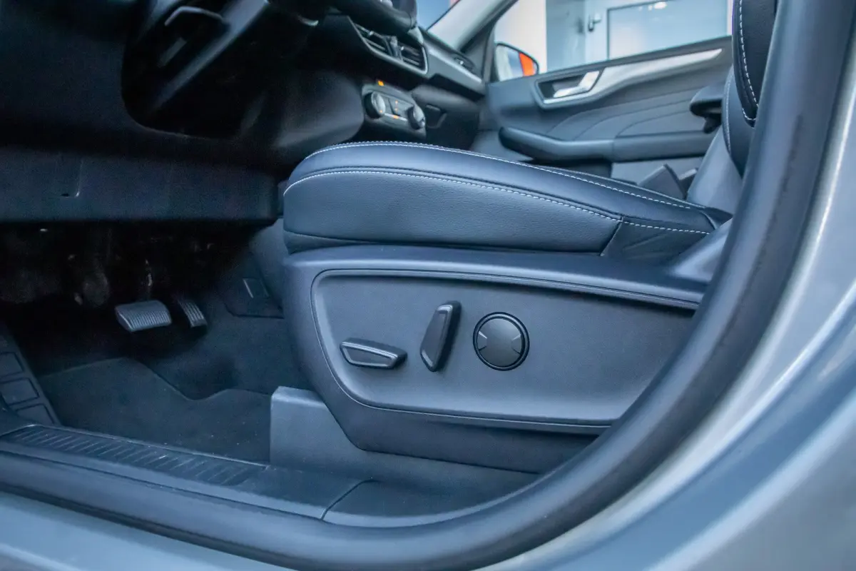 2.5 PHEV Titanium X | Trekhaak | Camera V+A | B&O audio | Adap.cruise | Elc.stoelen | Elektrisch bedienbare achterklep | Apple Carplay/Android Auto | Achteruitrijcamera | Apple Carplay/Andro