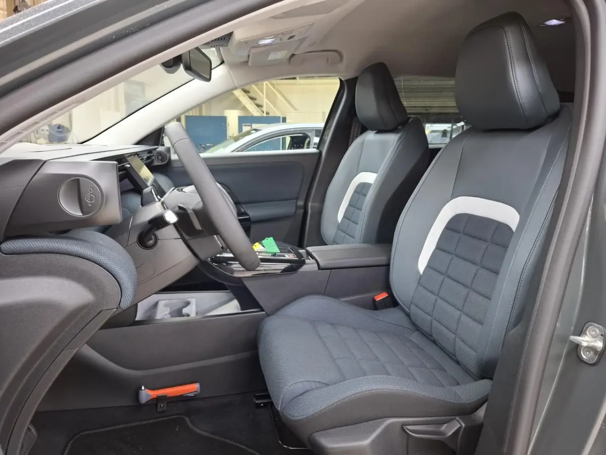 1.2 Hybrid 145 Business Tot 8 Jaar Garantie! | Adaptive Cruise |