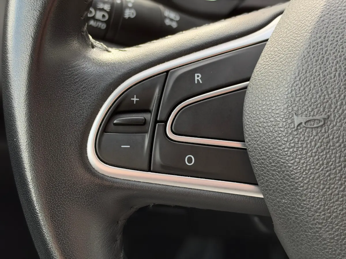 1.4 TCe Zen 7p. | Airco (automatisch) | Cruisecontrol standaard | Lichtmetalen velgen 20"