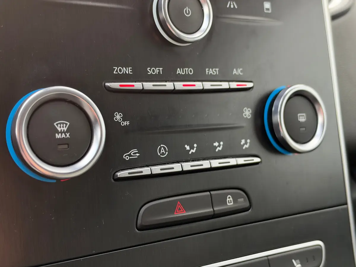 1.4 TCe Zen 7p. | Airco (automatisch) | Cruisecontrol standaard | Lichtmetalen velgen 20"