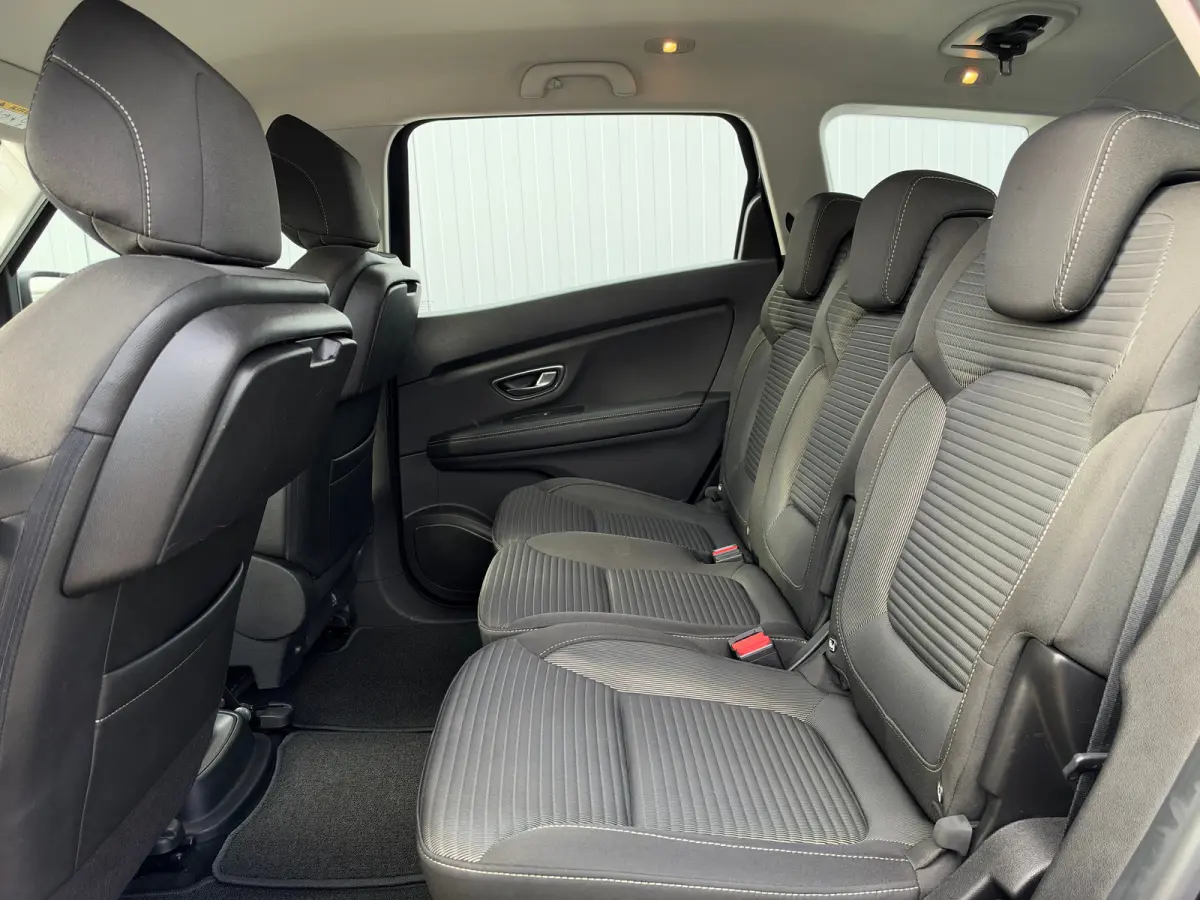 1.4 TCe Zen 7p. | Airco (automatisch) | Cruisecontrol standaard | Lichtmetalen velgen 20"