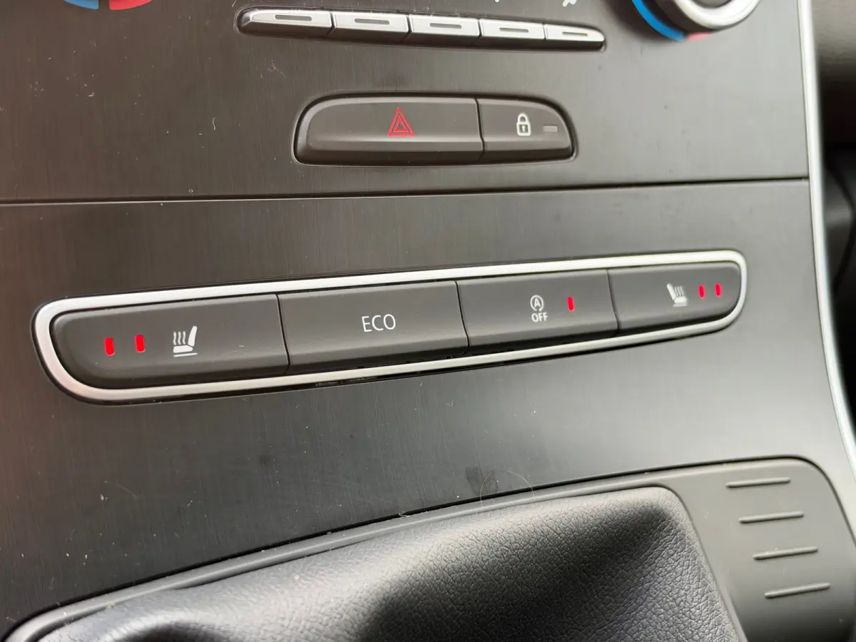 1.4 TCe Zen 7p. | Airco (automatisch) | Cruisecontrol standaard | Lichtmetalen velgen 20"